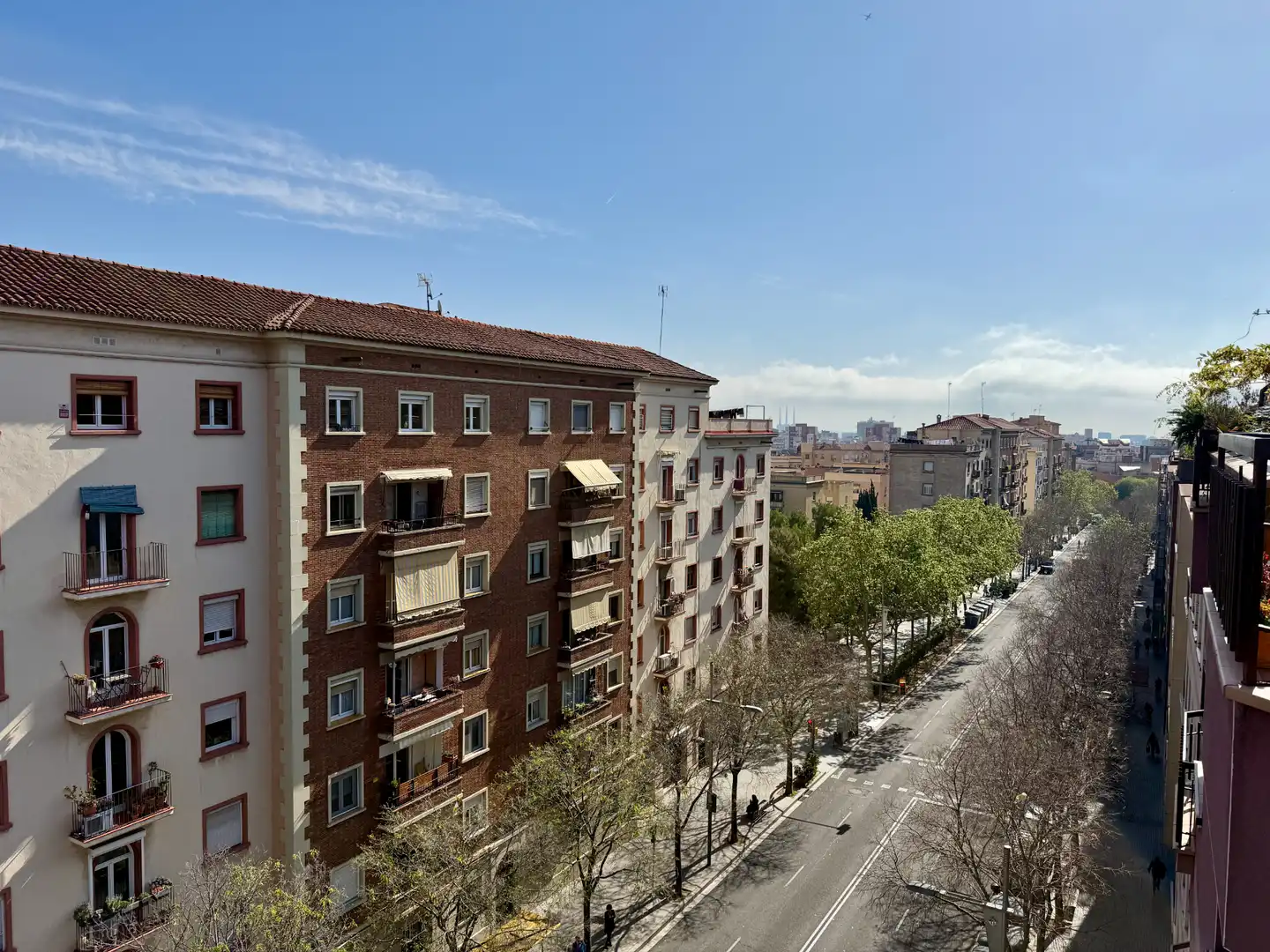 Außenansicht von Dachboden zum Verkauf in Barcelona mit Heizung, Terrasse und Balkon