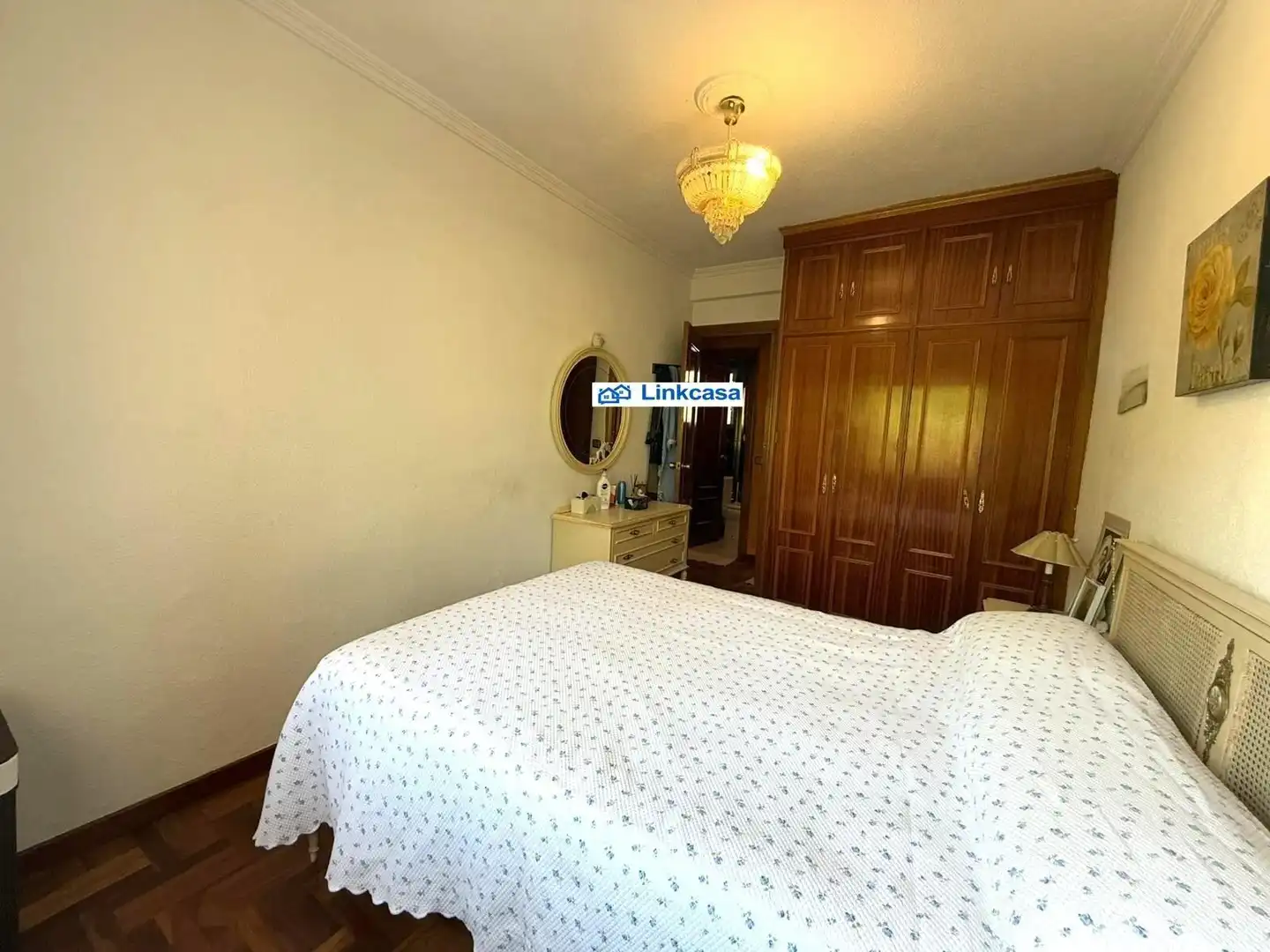 Habitación de Piso en venta en Madrid con Calefacción, Terraza y Alarma