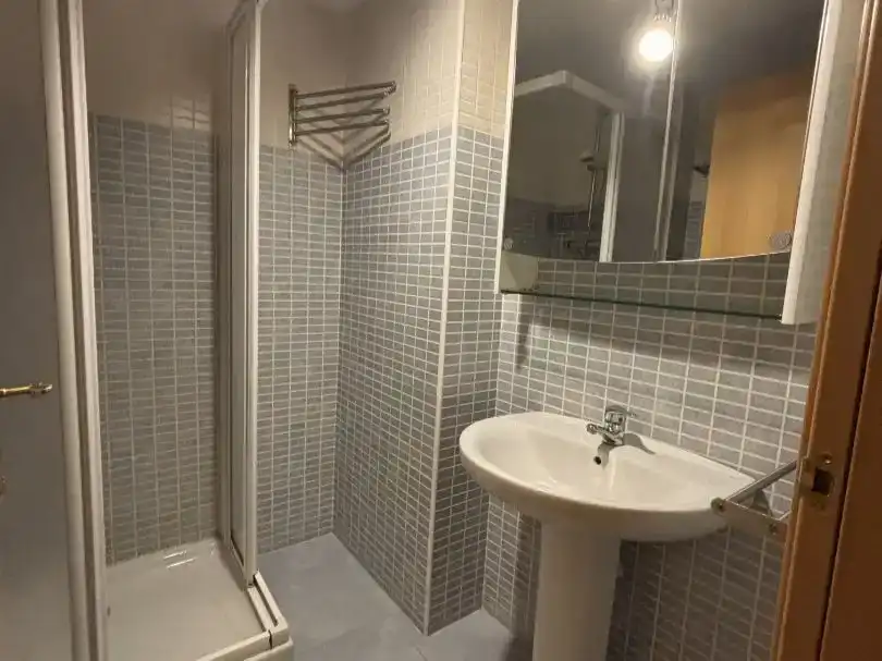Bany de Pis en venda en Organyà amb Parquet i Moblat