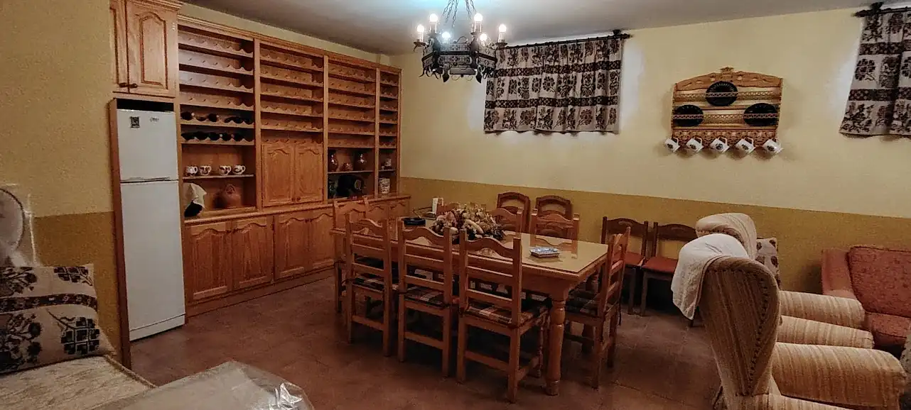 Menjador de Casa o xalet en venda en Linares amb Aire condicionat, Calefacció i Jardí privat