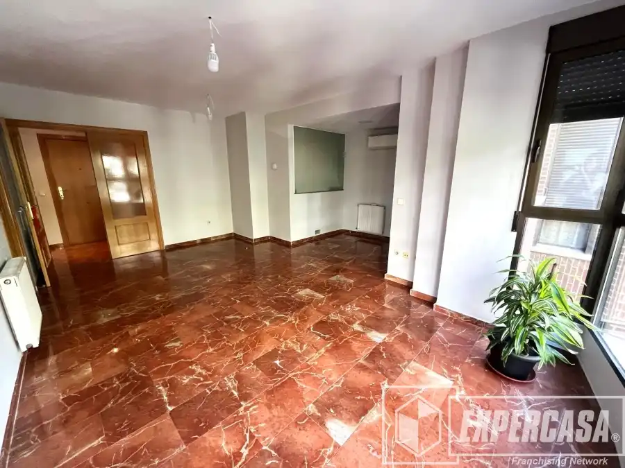 Sala d'estar de Pis de lloguer en Valencia amb Aire condicionat i Calefacció