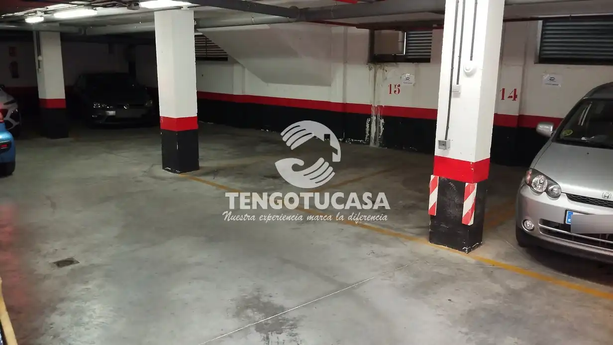 Garage for rent in Calle de Luis Ruiz, Pueblo Nuevo