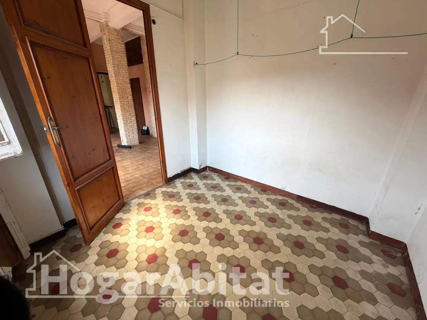 Piso en venta en Valencia con Trastero y Balcón