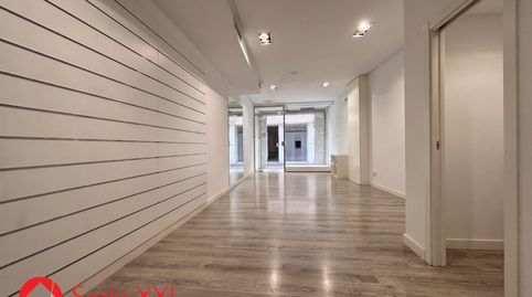 En pleno centro de Vilareal se encuentra este local tipo casa, una propiedad con un enorme potencial tanto comercial como residenc, imatge 4