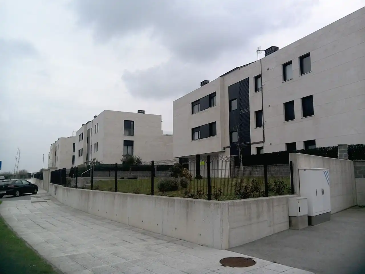 Erdgeschosswohnung mit Pool zum Verkauf in Avenida Leonardo Rucabado 83