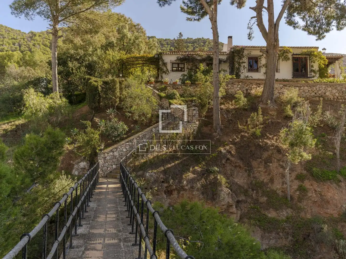 Vista exterior de Finca rústica en venda en Motril amb Aire condicionat, Calefacció i Jardí privat
