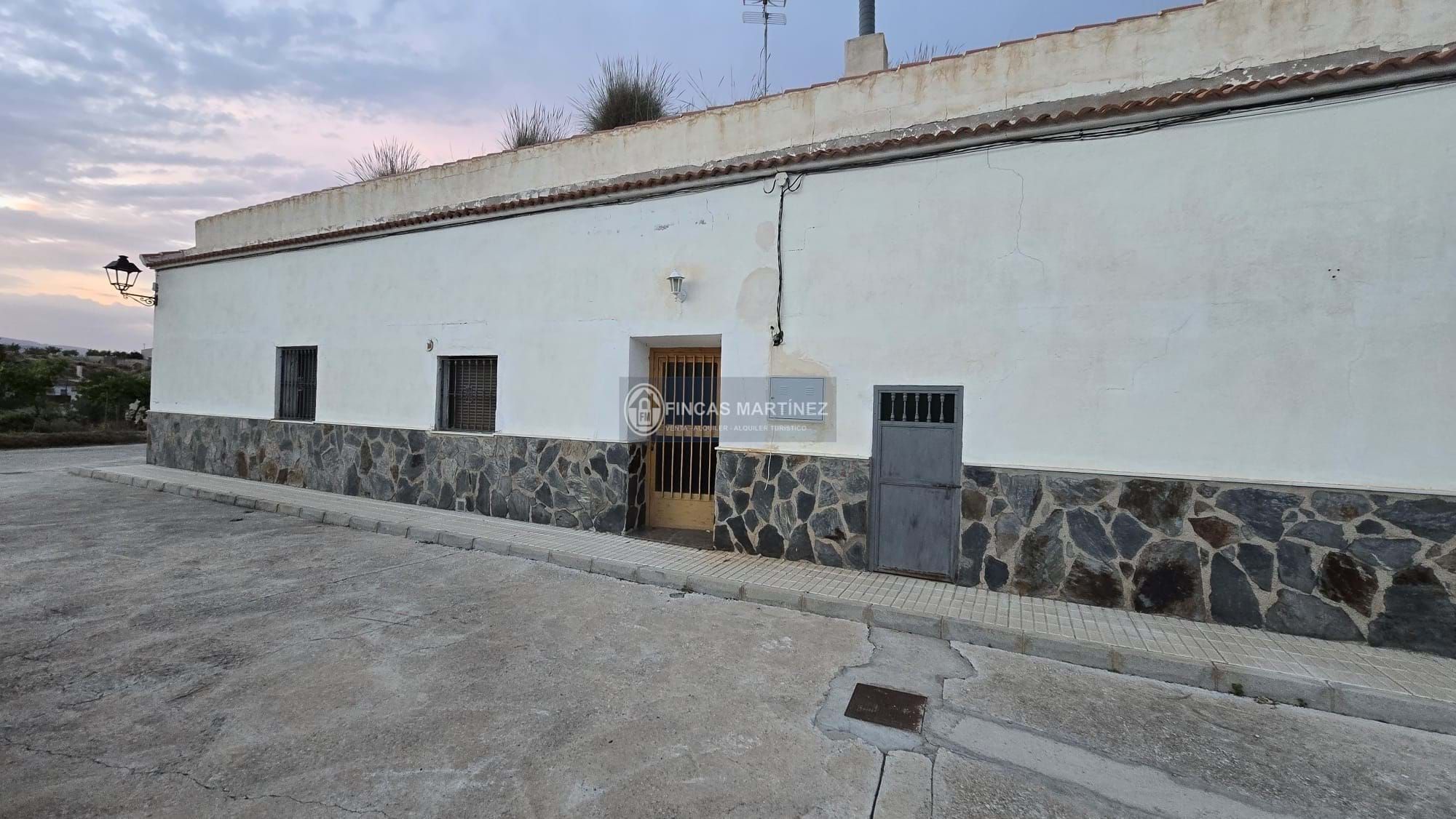 Vista exterior de Casa o xalet en venda en Castilléjar amb Traster i Moblat