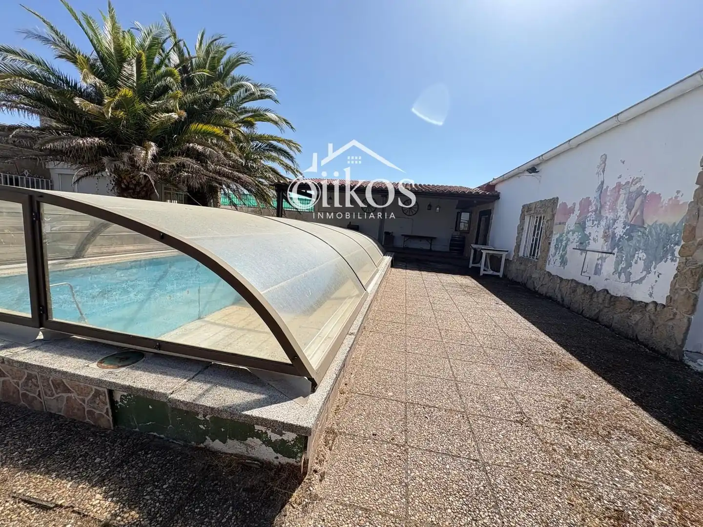 Vista exterior de Casa o xalet en venda en Vitigudino amb Calefacció, Piscina i Moblat