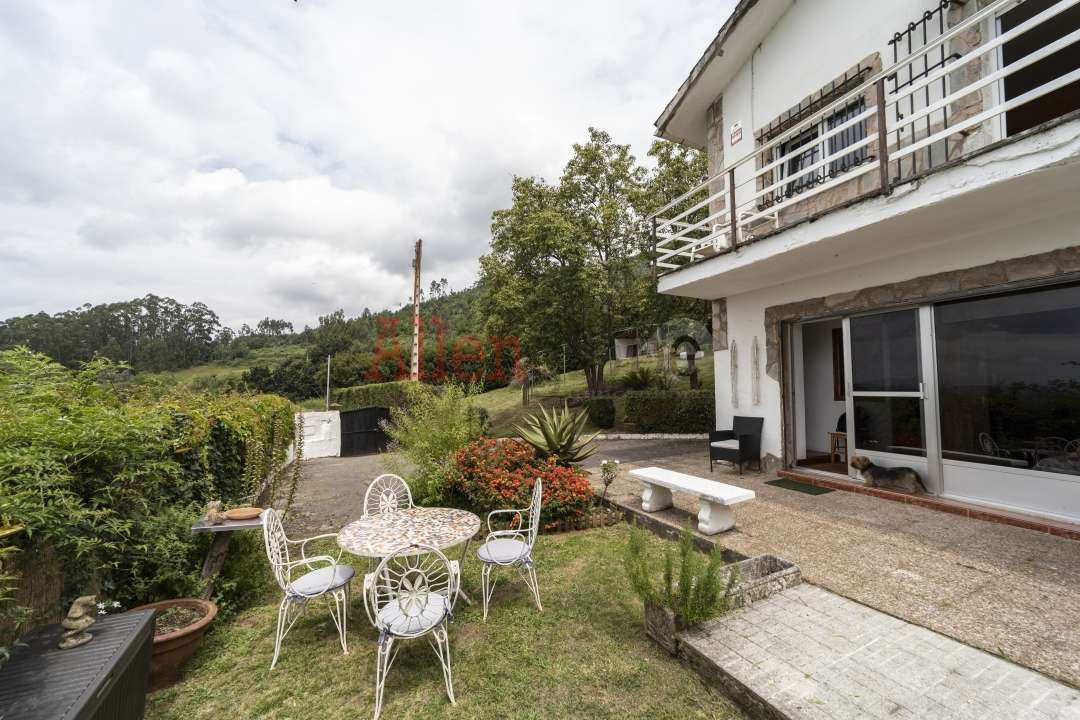 House or chalet for sale in LLampaxuga