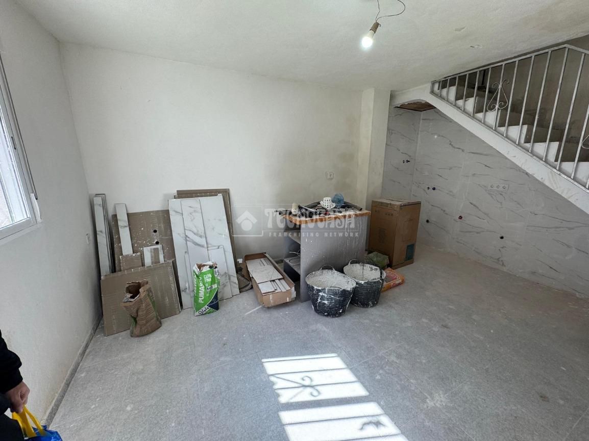 Casa adosada en venda en Iznalloz