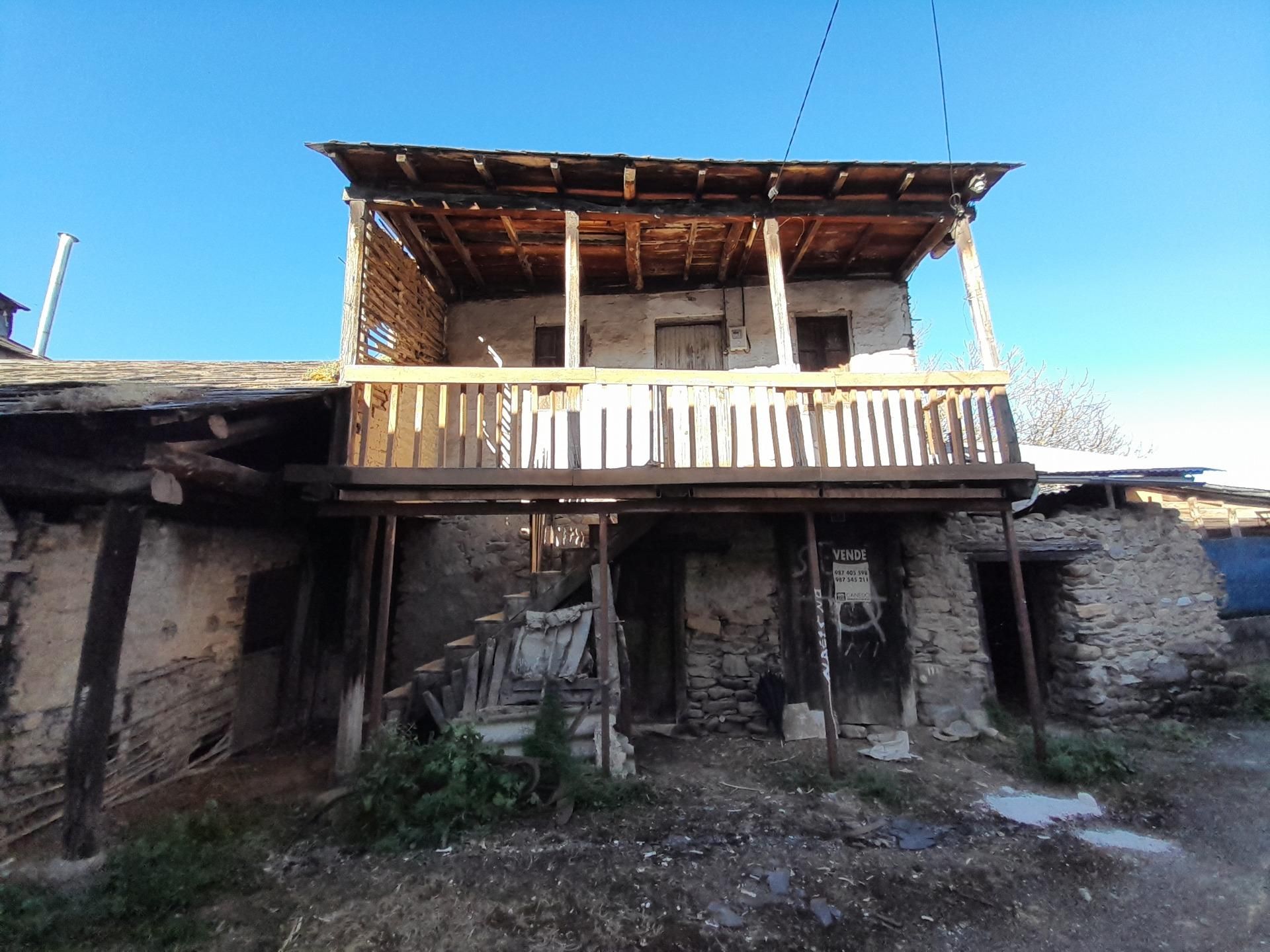 Exterior view of Country house for sale in Carracedelo  with Balcony