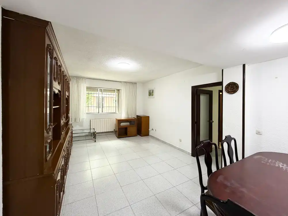 Ground floor for sale in Pinto  with Heating