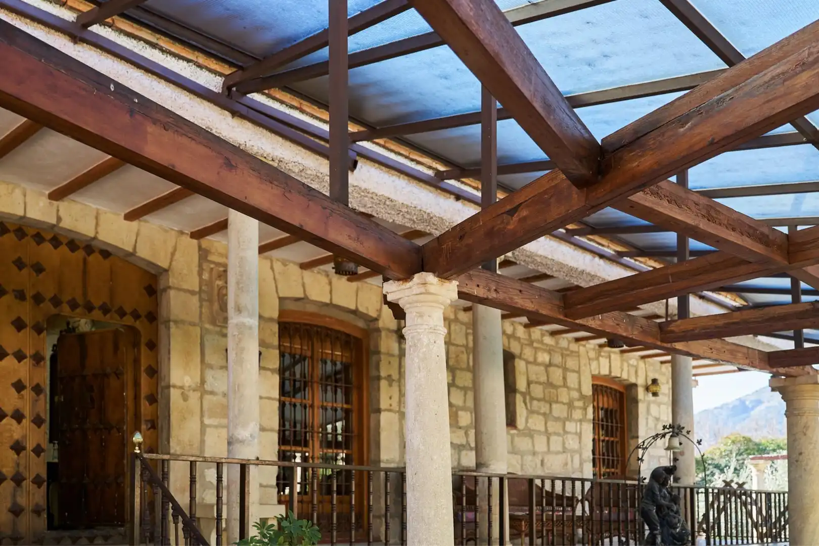 Terrassa de Finca rústica en venda en Jaén amb Aire condicionat, Calefacció i Jardí privat