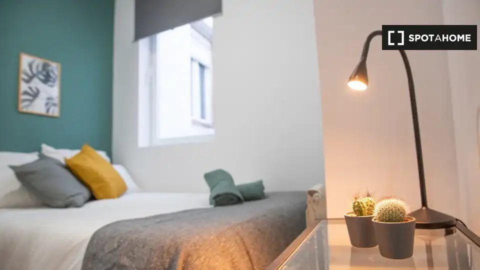 Habitación de Piso de alquiler en Madrid con Aire acondicionado, Calefacción y Amueblado