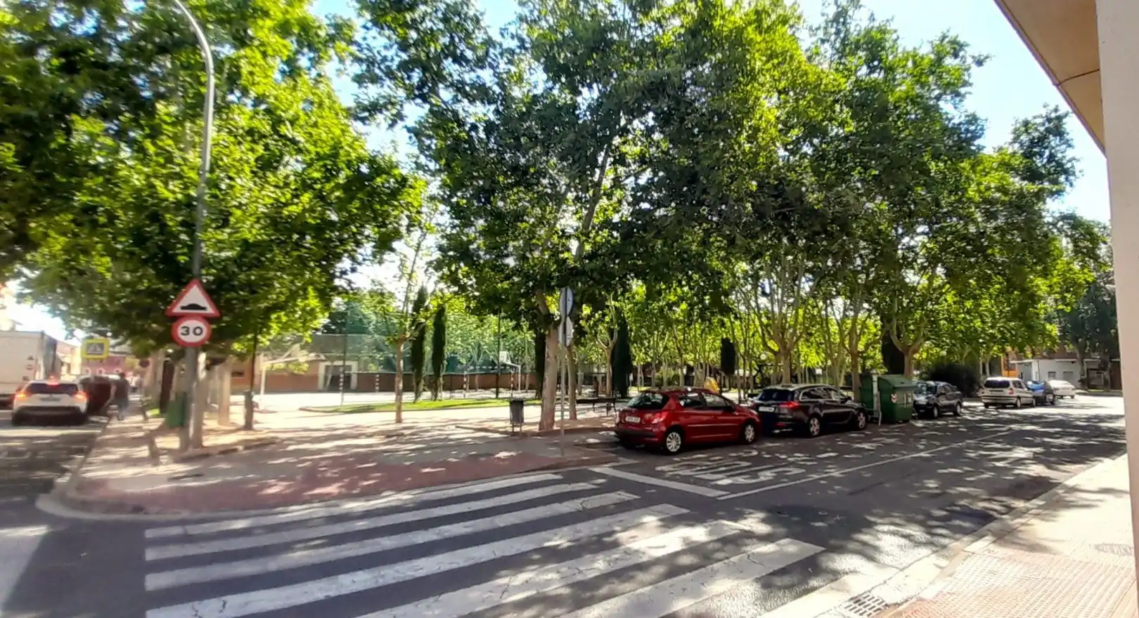 Exterior view of Commercial properties for sale in  Logroño