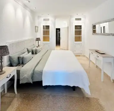 Schlafzimmer von Wohnung zum Verkauf in Benahavís mit Klimaanlage, Terrasse und Möbliert