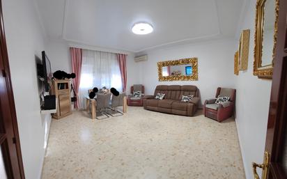 Living room of House or chalet for sale in Chiclana de la Frontera  with Furnished and Internet