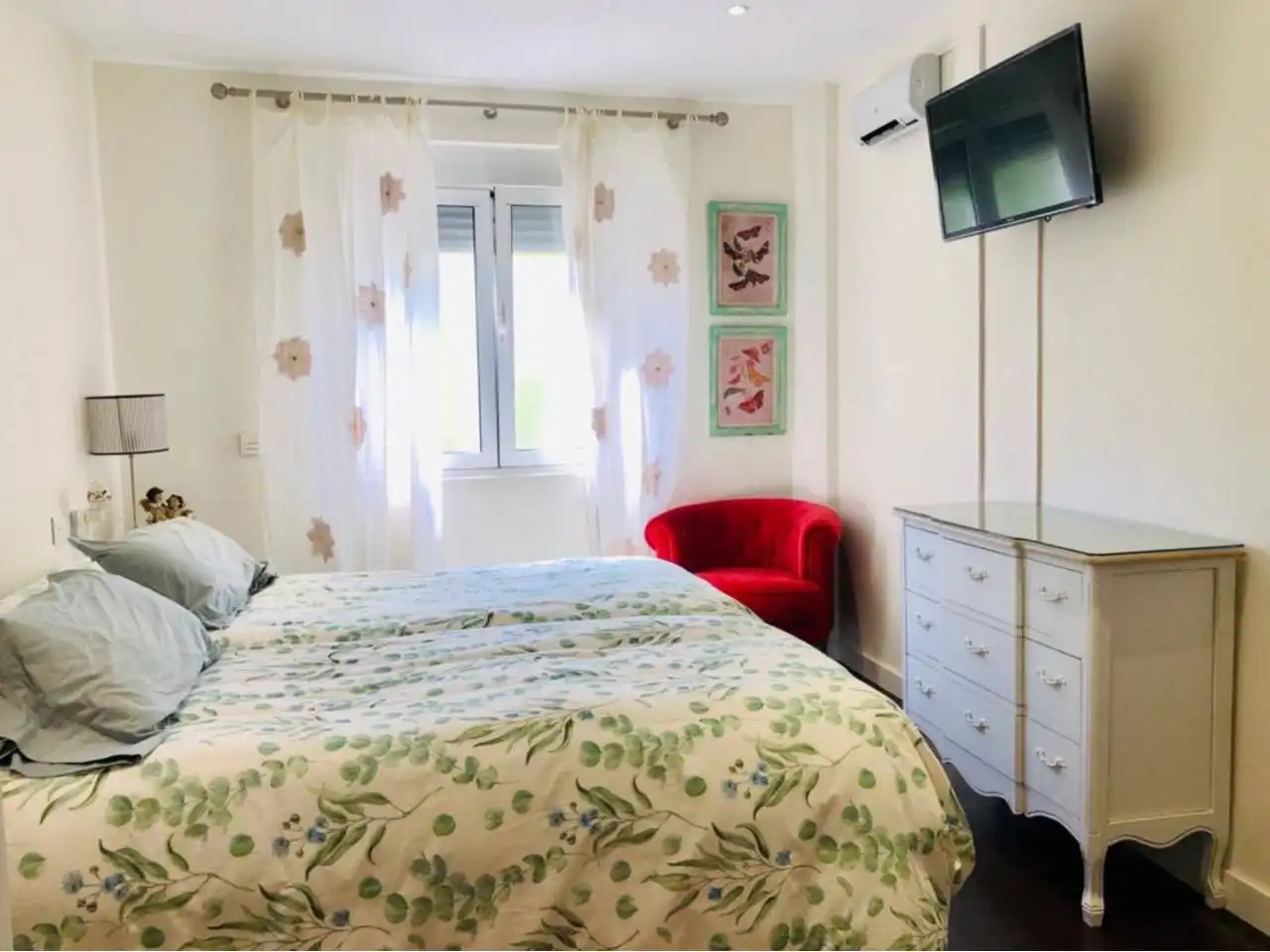 Habitación de Piso de alquiler en Cádiz con Aire acondicionado y Amueblado