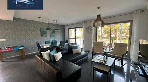 Foto 3 de Casa o xalet en venda a Avinguda del Carritxal, Pueblo Acantilado - Lanuza, Alicante