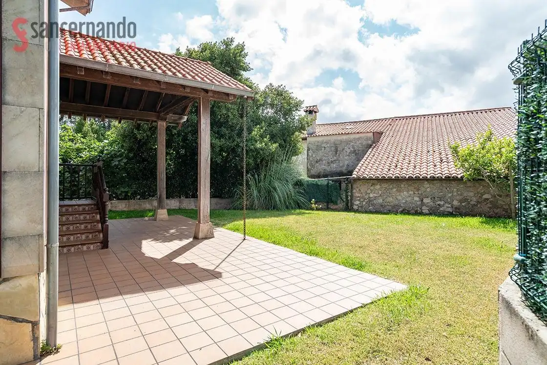Terraza de Casa o chalet en venta en Santa Cruz de Bezana con Calefacción, Jardín privado y Balcón