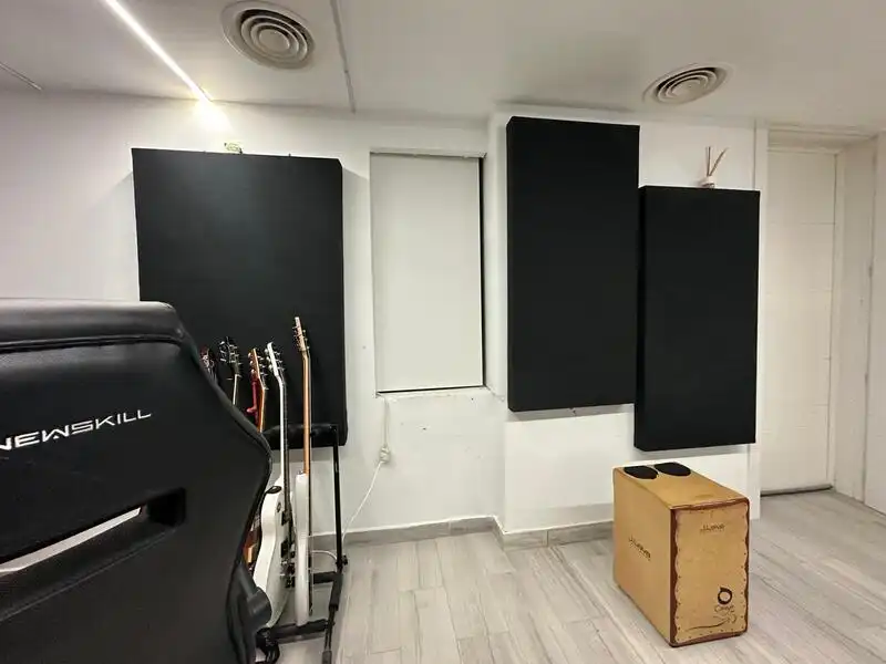 Ground floor for rent in Madrid  with Air Conditioner and Heating