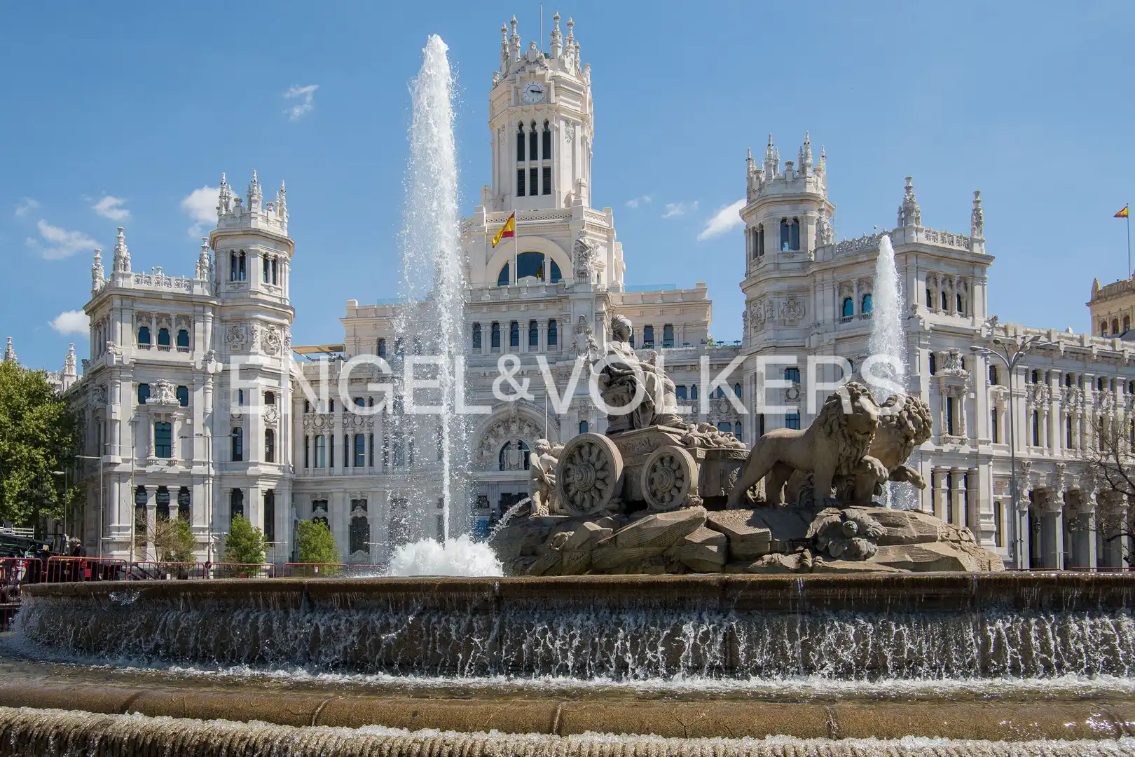 Außenansicht von Wohnung zur Miete in Madrid mit Klimaanlage, Heizung und Möbliert