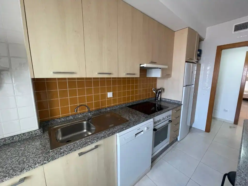 Cuina de Apartament en venda en La Manga del Mar Menor amb Terrassa, Piscina i Balcó