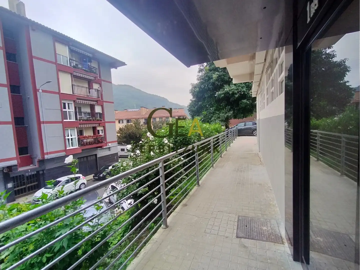 Außenansicht von Wohnung zum Verkauf in Anoeta mit Balkon