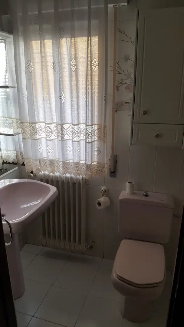 Flat with terrace to rent in Calle Cózar, imagen 4