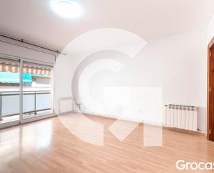 Living room of Flat for sale in Sant Joan Despí  with Air Conditioner, Heating and Balcony