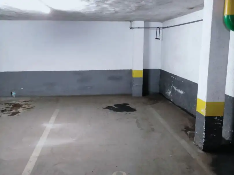 Parking of Garage for rent in Madrid