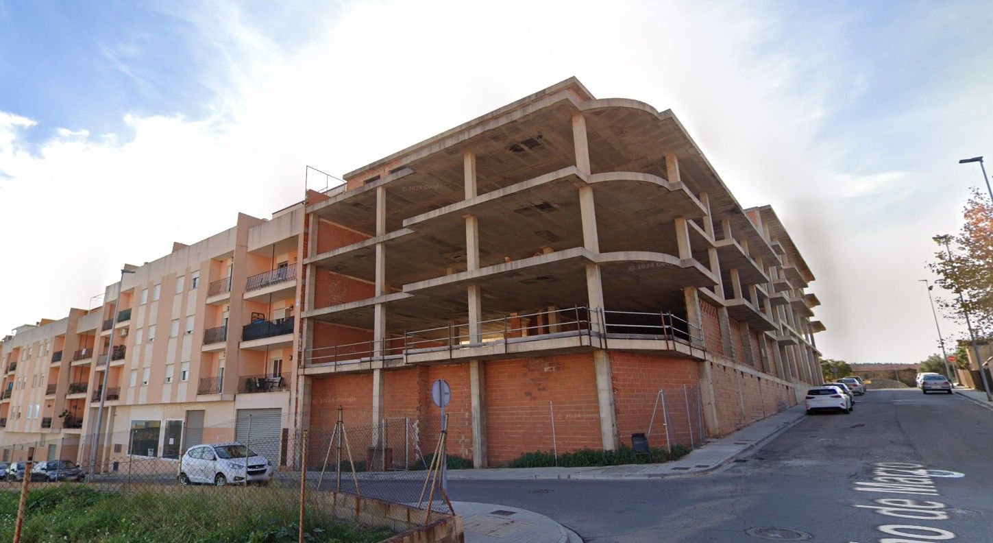 Vista exterior de Edifici en venda en L'Alcora