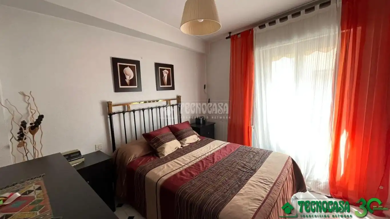 Schlafzimmer von Einfamilien-Reihenhaus zum Verkauf in San Esteban del Valle mit Klimaanlage und Heizung