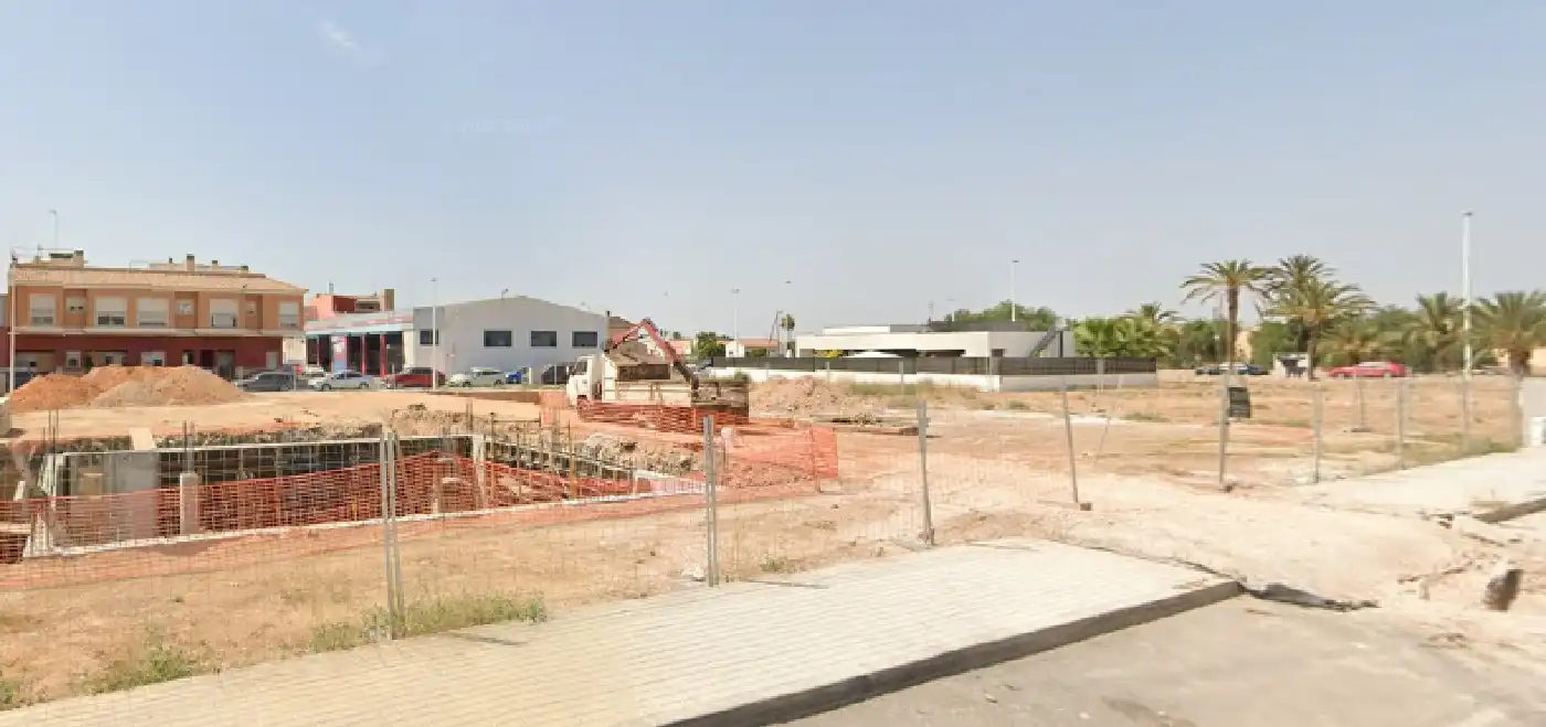 Wohnbaugrundstück zum Verkauf in Calle José Esclapez Campillo 8, imagen 4