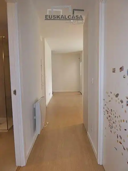 Planta baja en venta en Bilbao  con Calefacción y Trastero