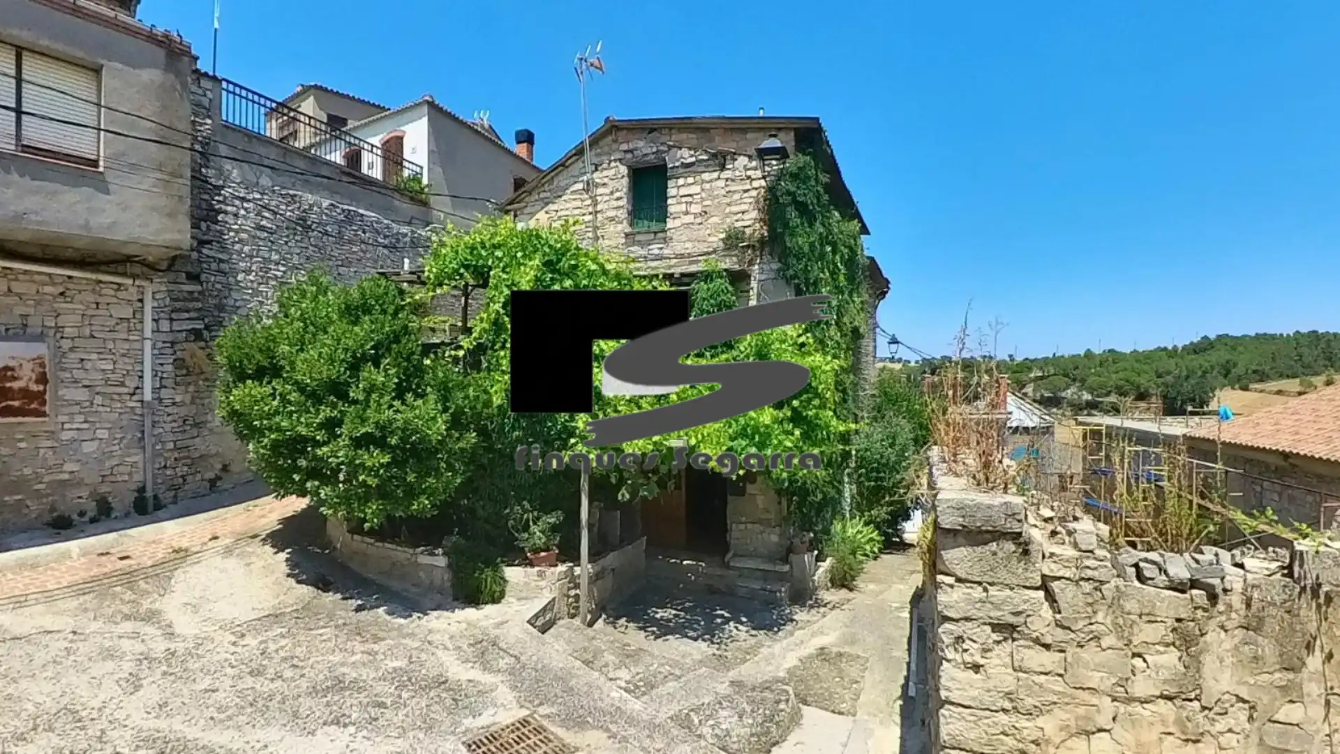 Vista exterior de Casa o xalet en venda en Talavera amb Calefacció, Terrassa i Moblat