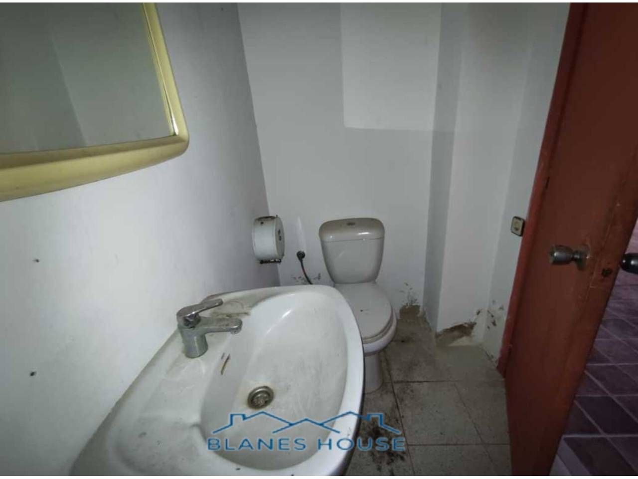 Bany de Local en venda en Tordera