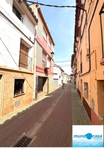 Casa adosada en Venta en Quinto