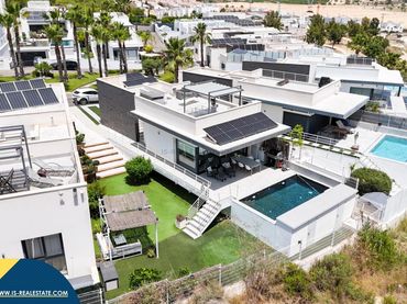 Villa con piscina in vendita a San Miguel de Salinas
