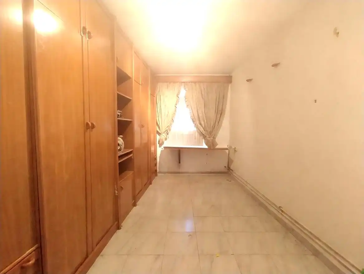Schlafzimmer von Einfamilien-Reihenhaus zum Verkauf in Trujillo mit Terrasse und Balkon