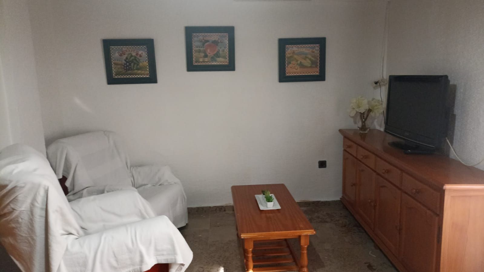 Estudio de alquiler en Calle Doctor García Anguita, San Bartolomé - Millán de Priego