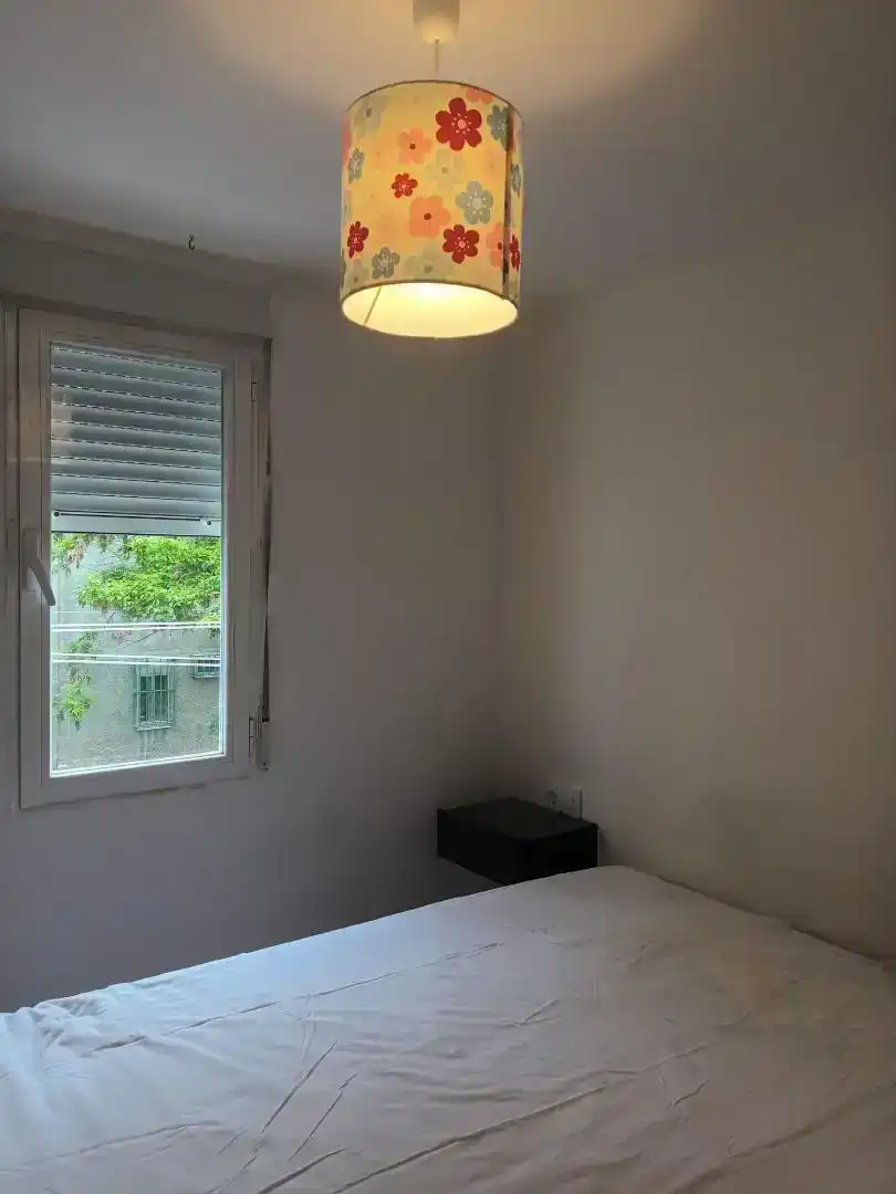 Schlafzimmer von Wohnung zur Miete in  Madrid Capital