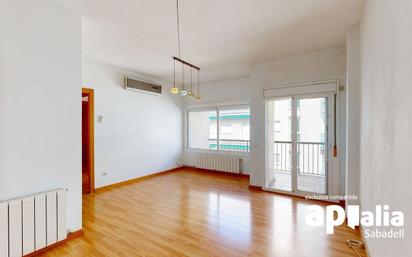 Flat for sale in Sabadell  with Air Conditioner, Heating and Terrace