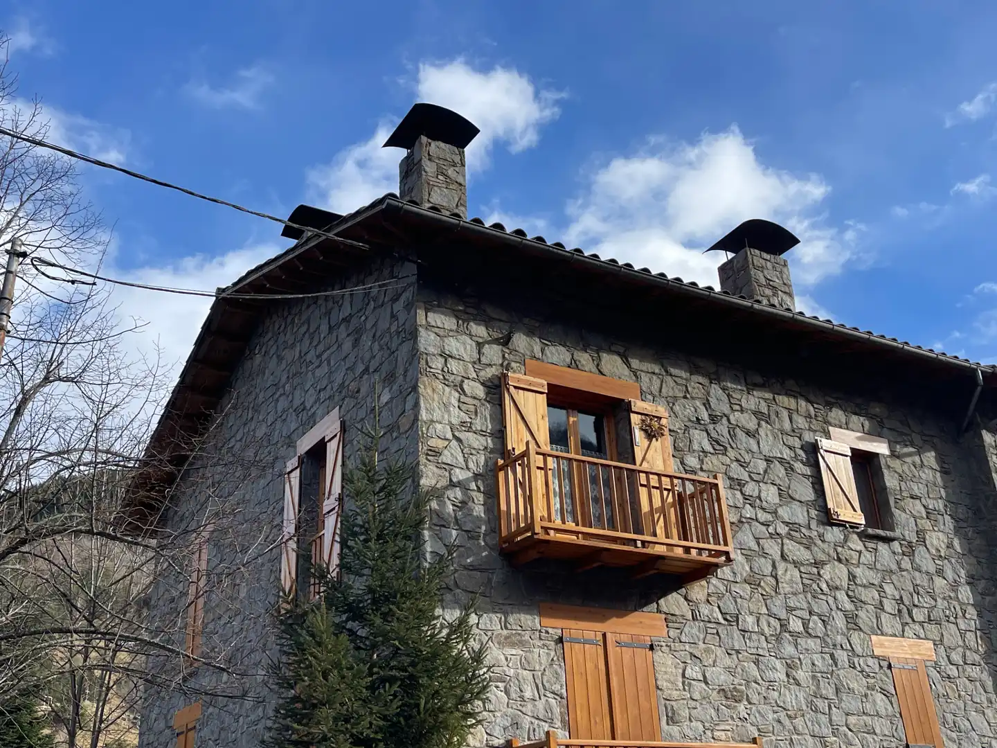Vista exterior de Àtic en venda en Setcases amb Calefacció, Parquet i Traster