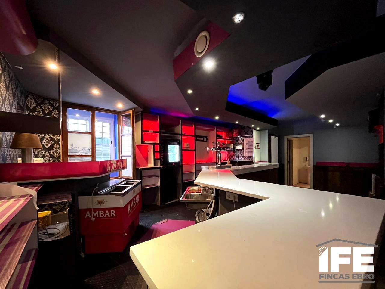 Geschaftsraum zum verkauf in Alagón mit Klimaanlage