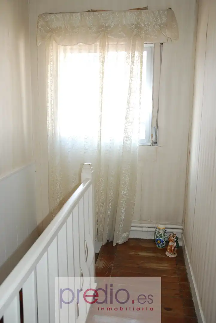 Habitación de Casa adosada en venta en Lugo con Calefacción, Jardín privado y Trastero