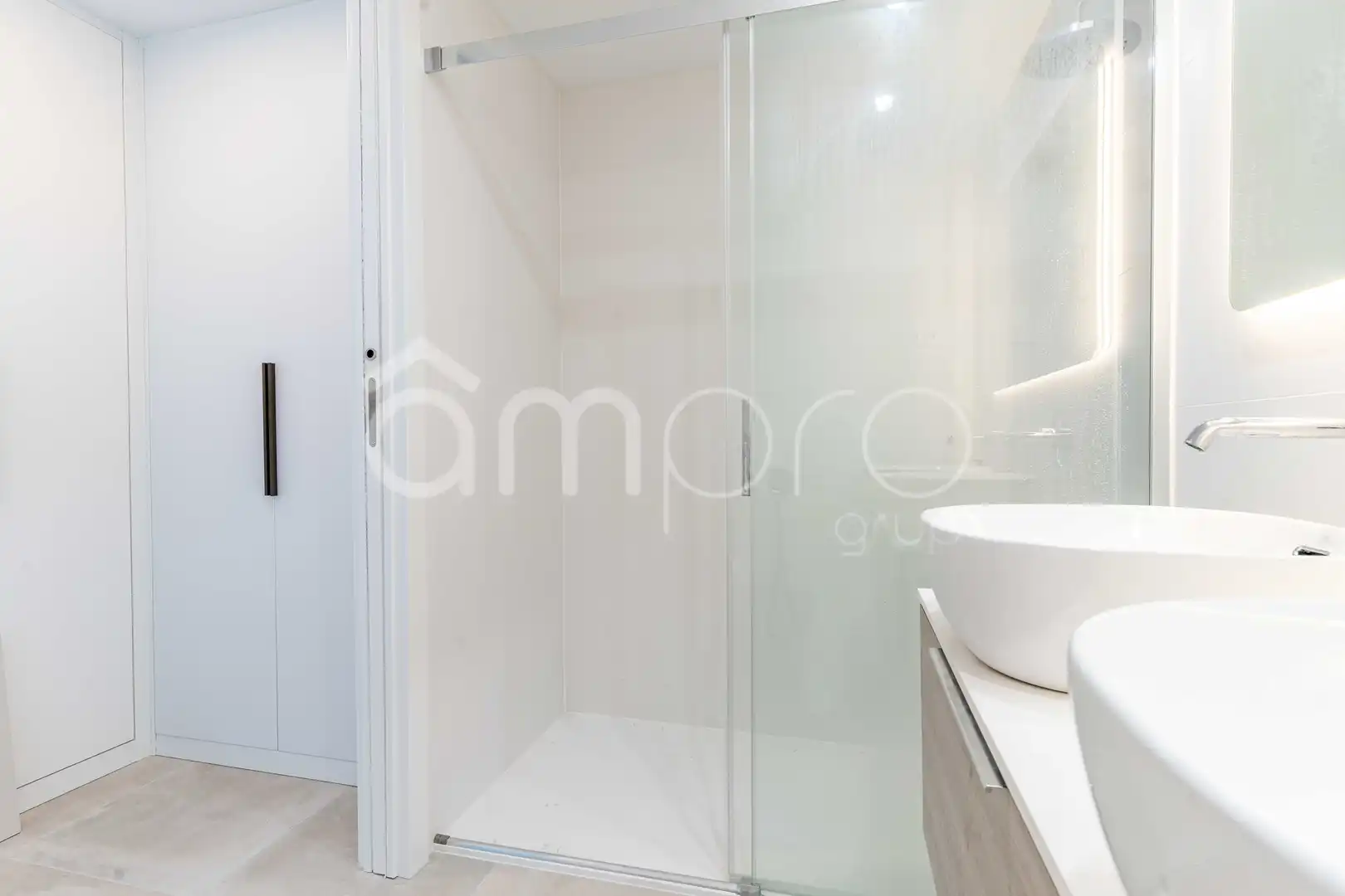 Baño de Piso en venta en Cubelles con Terraza y Trastero