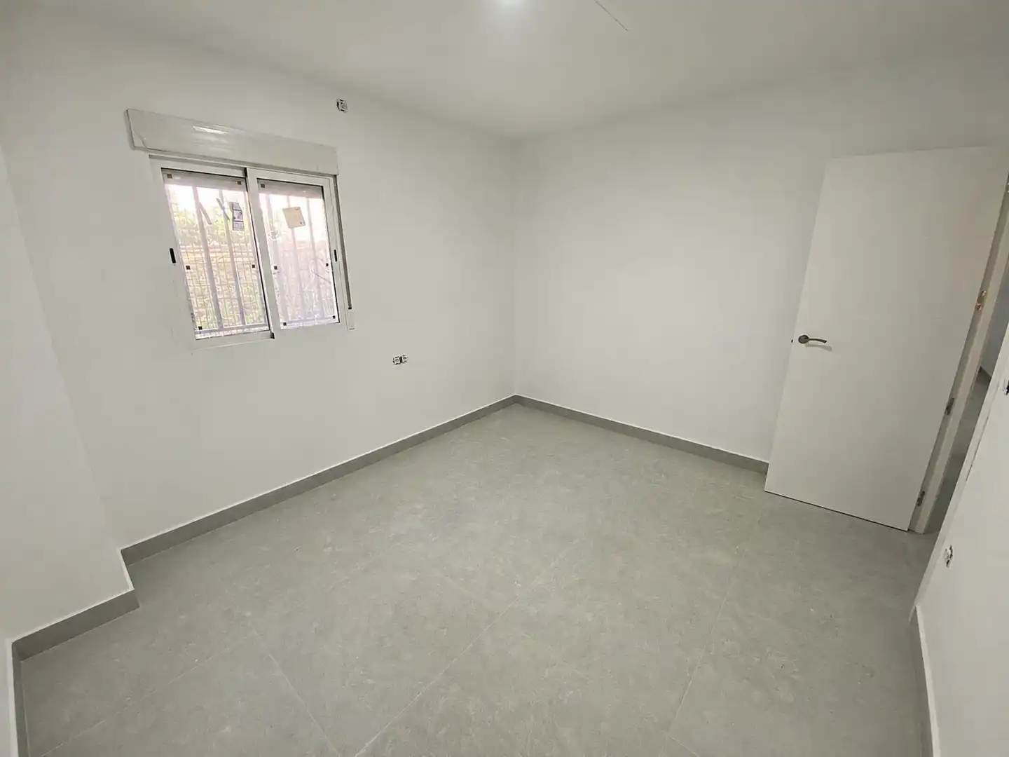 Flat for rent in Calle Calle Marzo, El Torrejón - El Cerezo