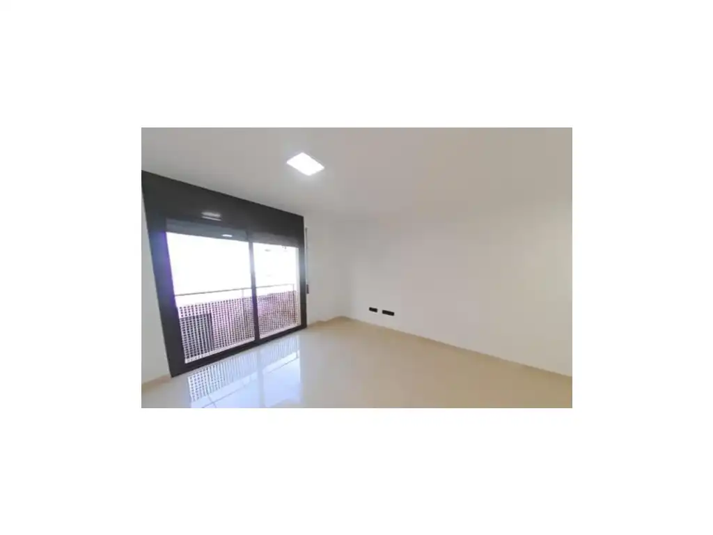 Wohnung mit Aufzug zur Miete in Avenida Tarragona