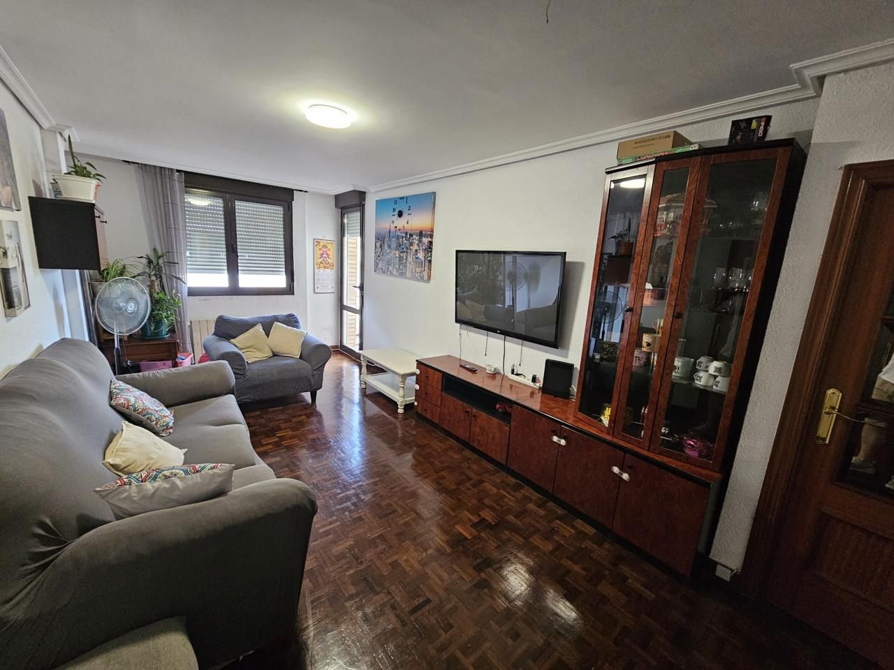 Sala de estar de Piso en venta en  Pamplona / Iruña con Calefacción, Terraza y Amueblado